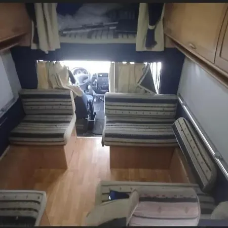 Camper
